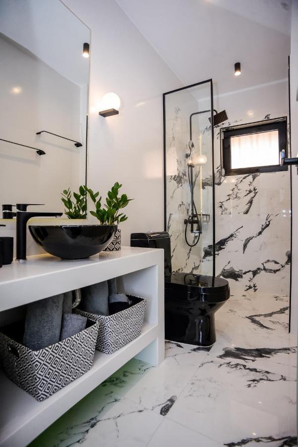 A & B Minimal Suite With Sea View In Argostoli ภายนอก รูปภาพ