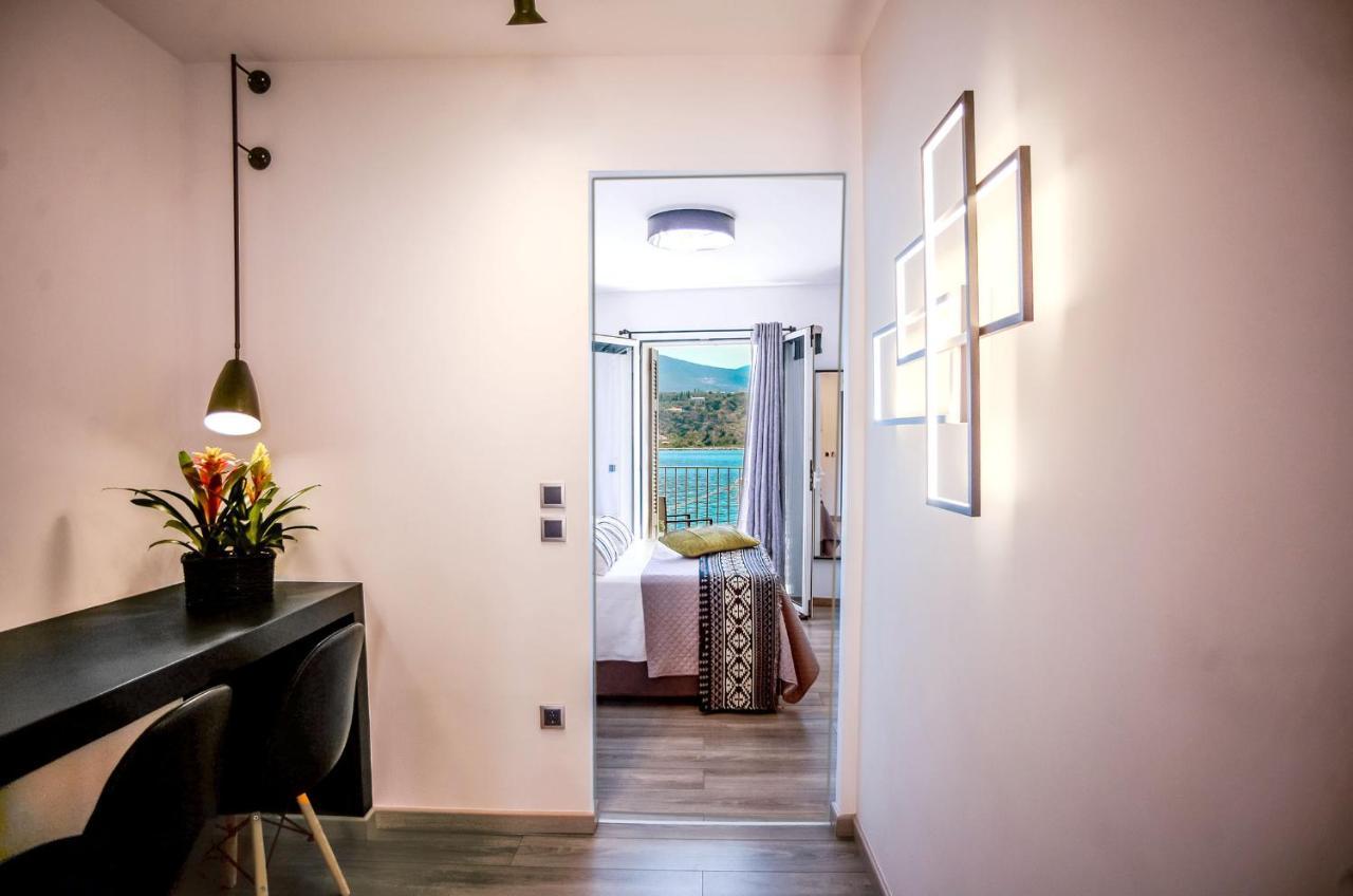 A & B Minimal Suite With Sea View In Argostoli ภายนอก รูปภาพ